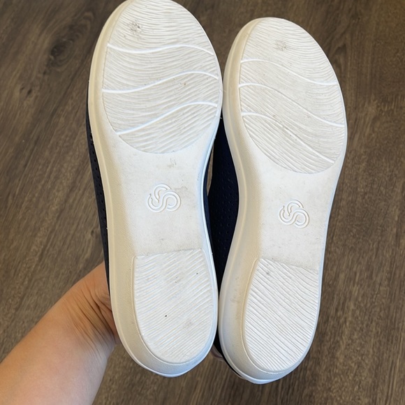 Clarks flat - Picture 5 of 7